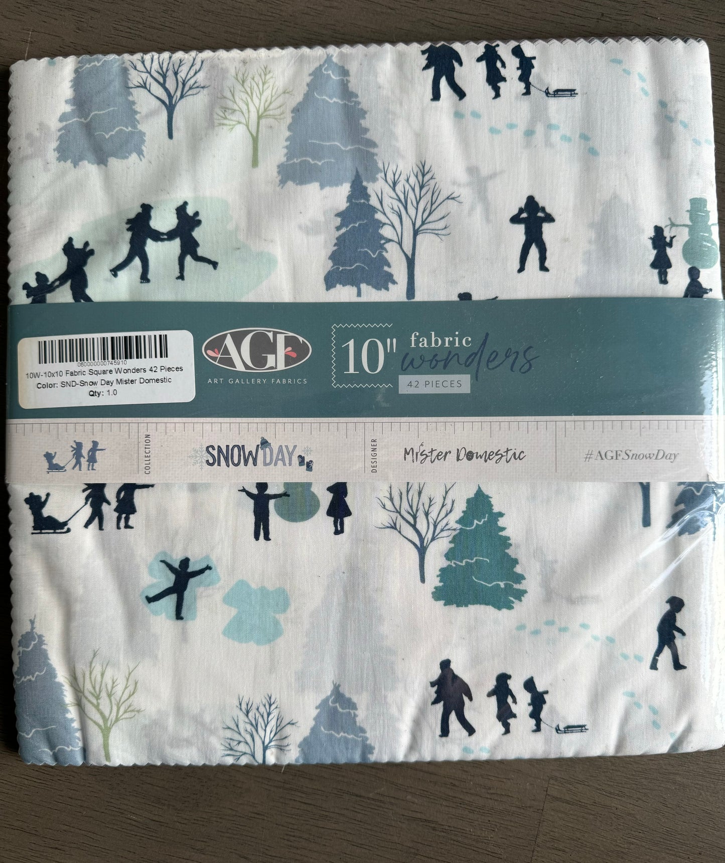 Snow Day 10" Fabric Wonders by Mister Domestic : for AGF